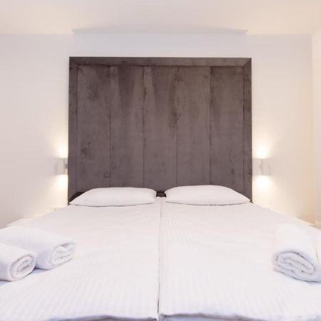 Apartmani I Sobe Pejacevic أوسييك المظهر الخارجي الصورة