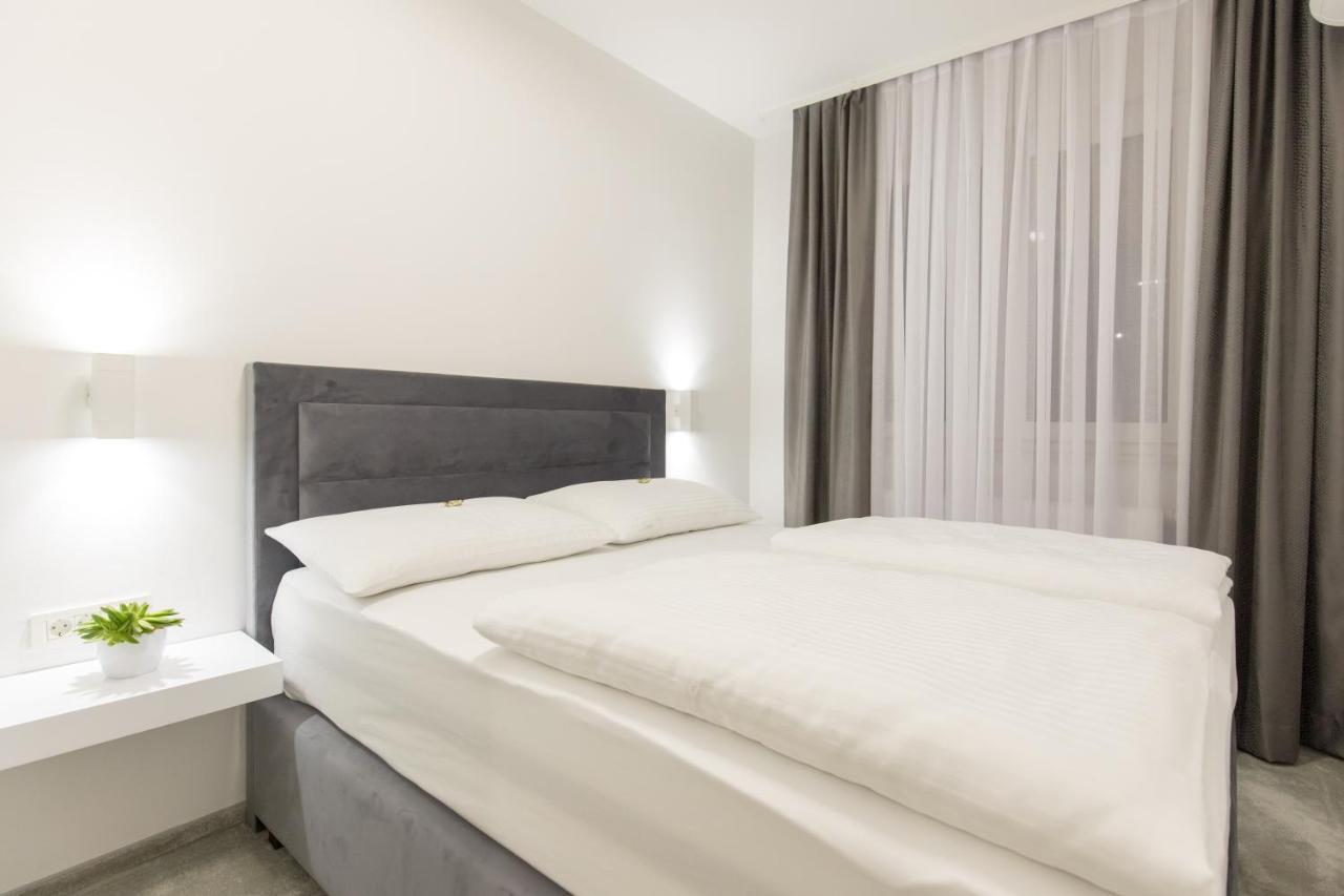 Apartmani I Sobe Pejacevic أوسييك المظهر الخارجي الصورة